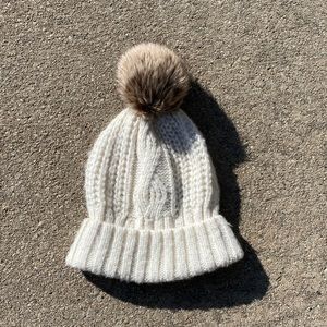 Aerie Cream Knit Hat with Fur Bobble